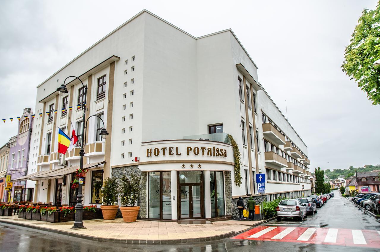Potaissa Hotel トゥルダ エクステリア 写真
