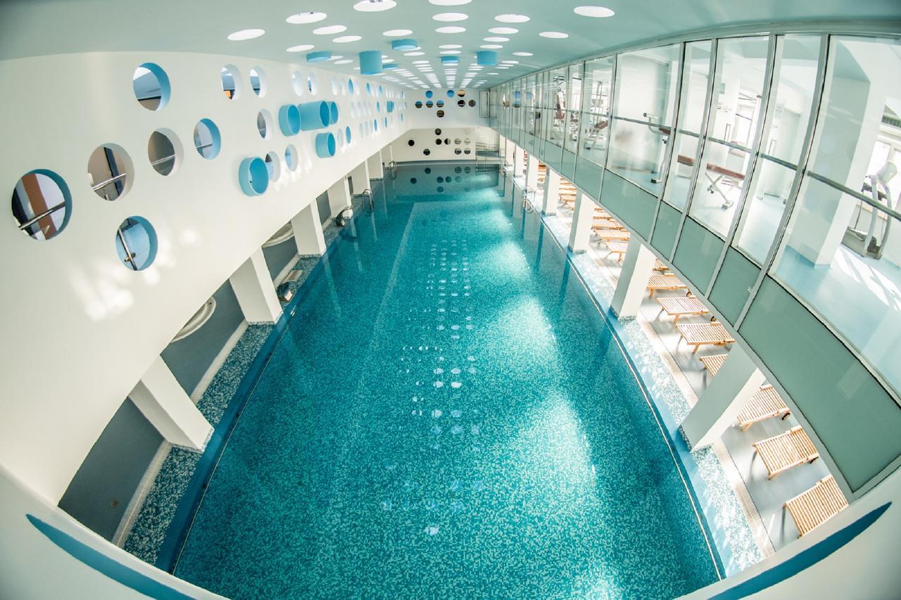 Potaissa Hotel トゥルダ エクステリア 写真